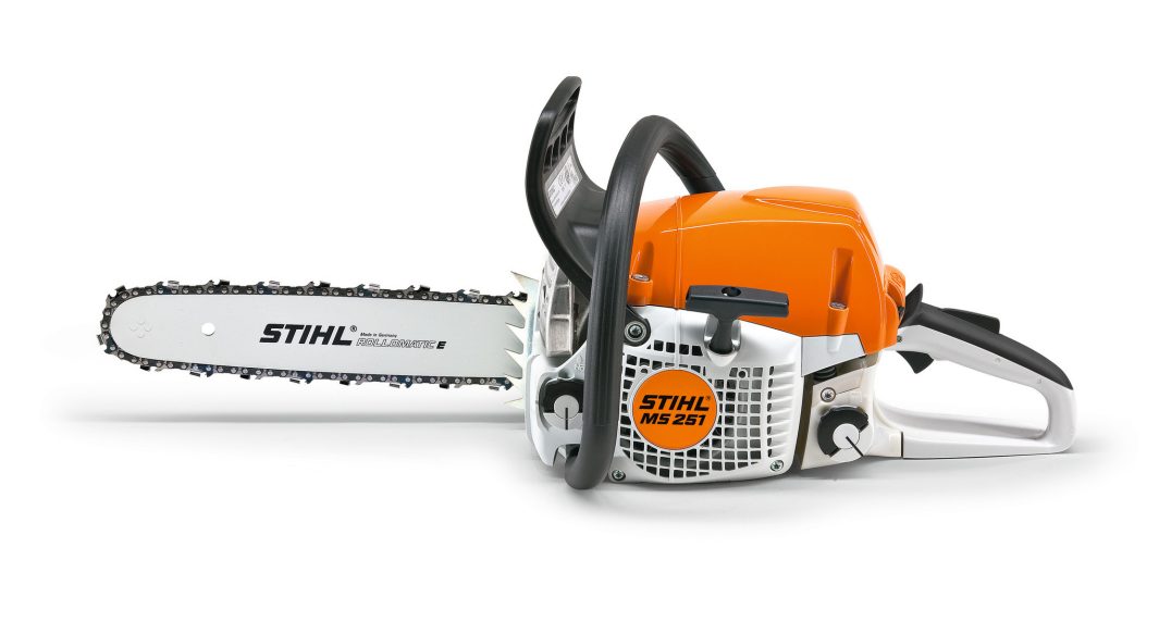 STIHL MS 251 Chainsaw 4 STIHL MS 251 Chainsaw Side