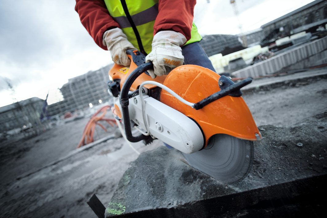 STIHL TS 410 Petrol Cut-Off Saw – 300mm / 12" 3 STIHL TS 410 Petrol Cut-Off Saw – 300mm / 12"
