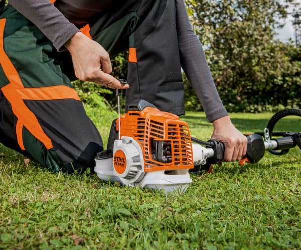Stihl FS 94 RC-E Petrol Brushcutter - Loop Handle 2 Stihl FS94 RC-E Petrol Brushcutter