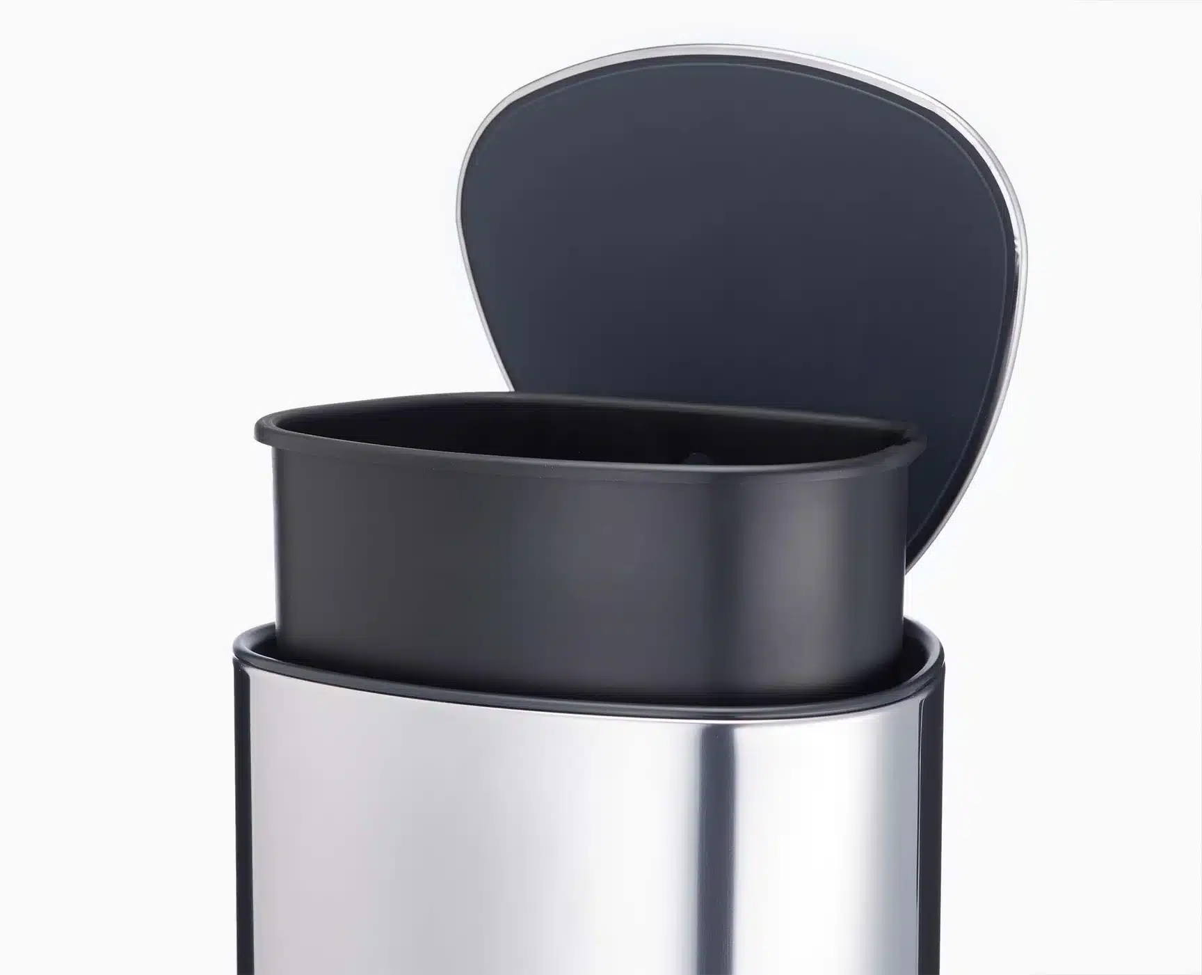 Joseph Joseph EasyStore™ Luxe 5L Stainless-steel Pedal Bin 2 Joseph Joseph EasyStore™ Luxe 5L Stainless-steel Pedal Bin - Image 2