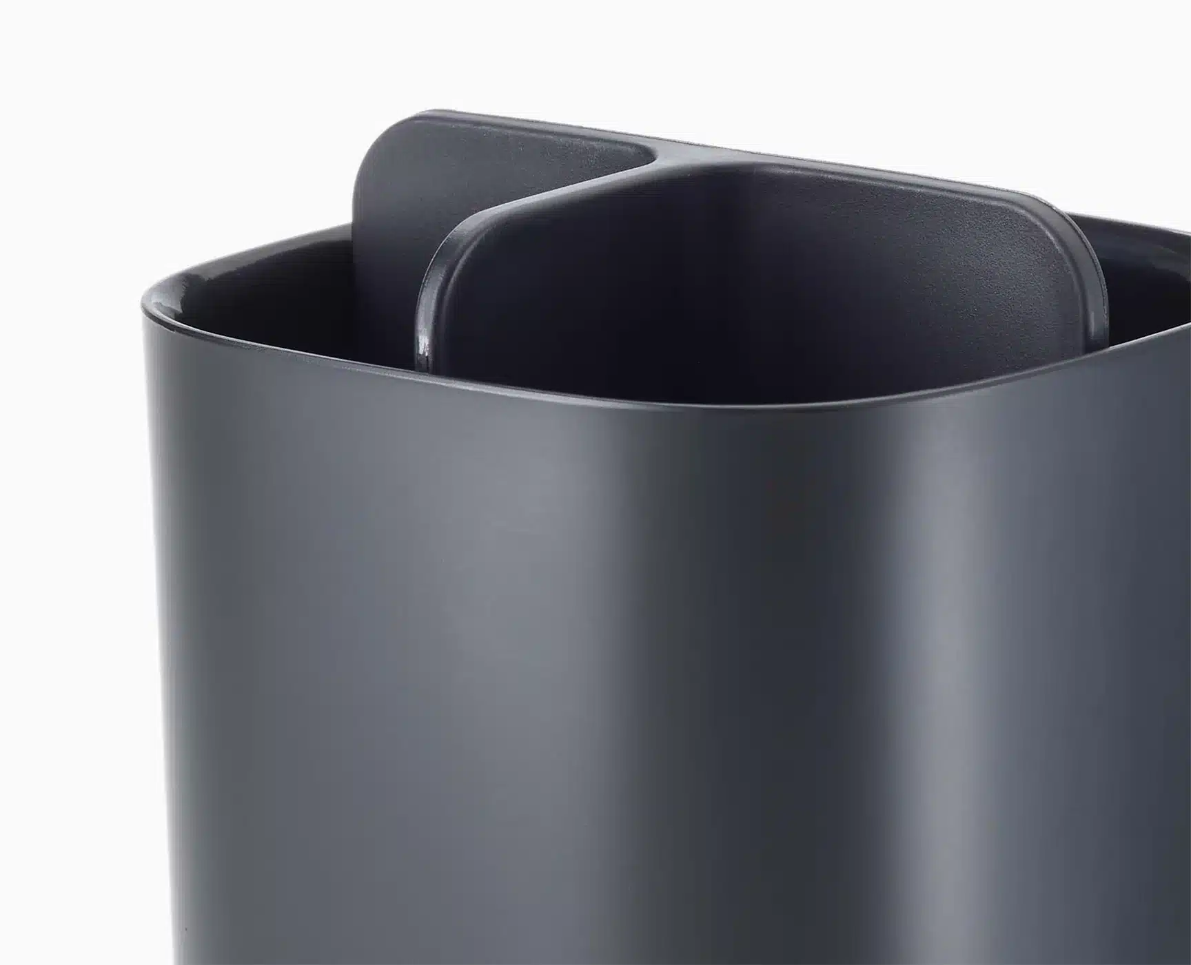 Joseph Joseph EasyStore™ Matt Black Toothbrush Holder 2 Joseph Joseph EasyStore™ Matt Black Toothbrush Holder - Image 2