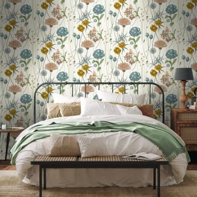 Botanist White & Green Wallpaper
