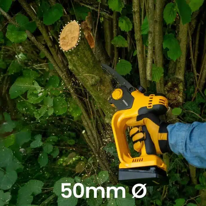 Stiga PR 100e Kit Battery Chainsaw 3 Stiga PR 100e Kit Battery Chainsaw - Image 3