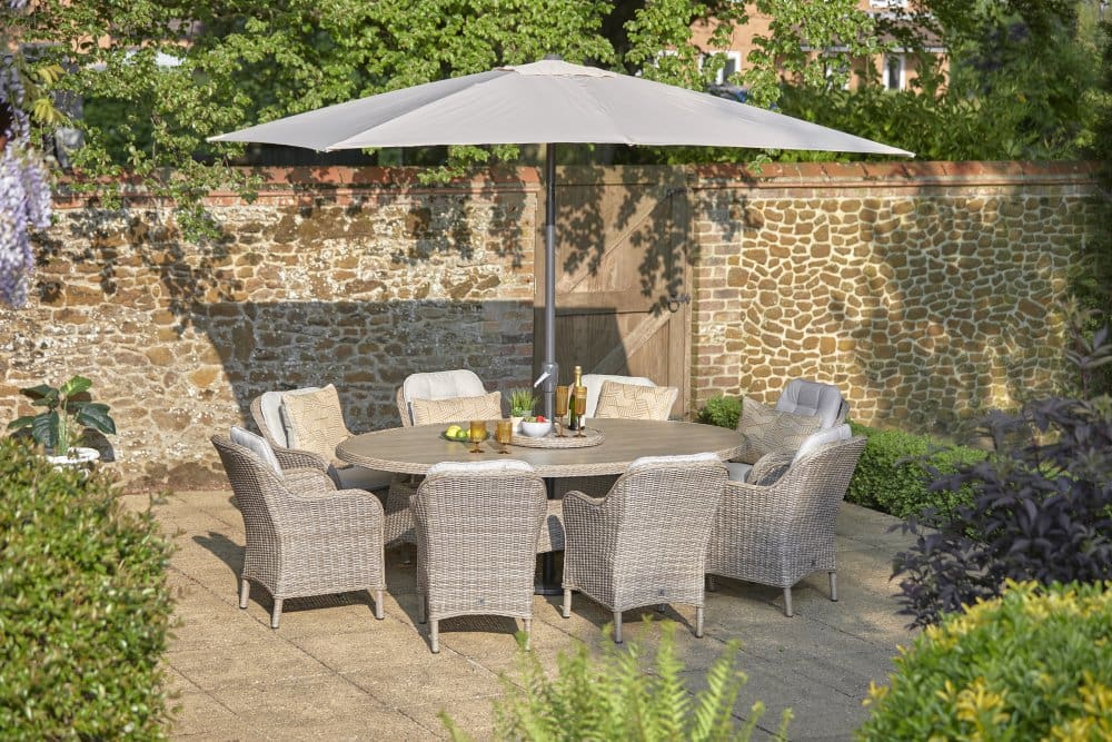 LG St Tropez Sand 8 Seat Set Dining Set