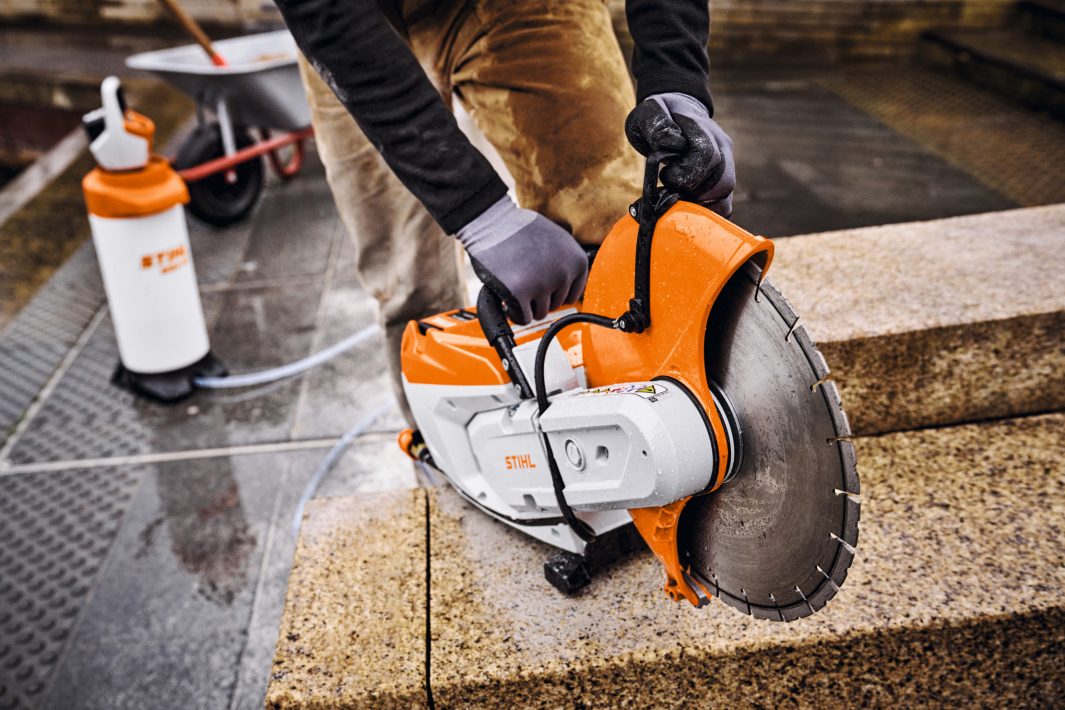 STIHL TSA 500 Cordless Cut-Off Machine - 350mm / 14" 3 STIHL TSA 500 Cordless Cut-Off Machine - 14" / 350mm